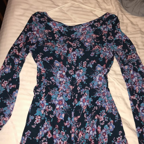 super cute only worn a few times - Picture 3 of 4